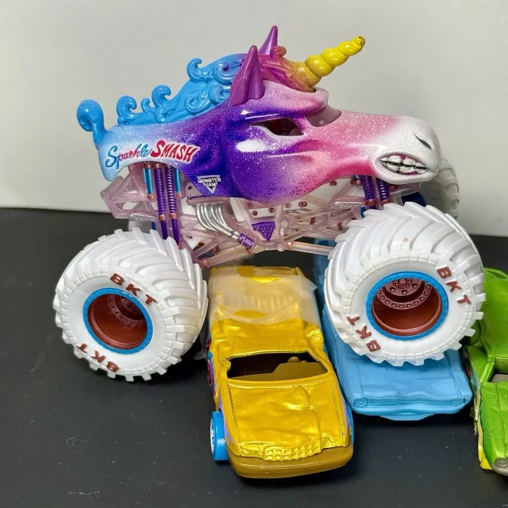 CUSTOM Monster Jam Sparkle Smash 1:64 Unicorn Monster Truck